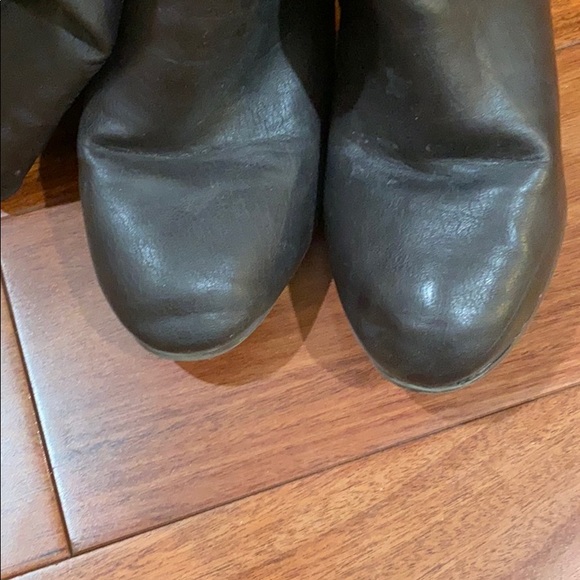 Boots - Picture 3 of 4